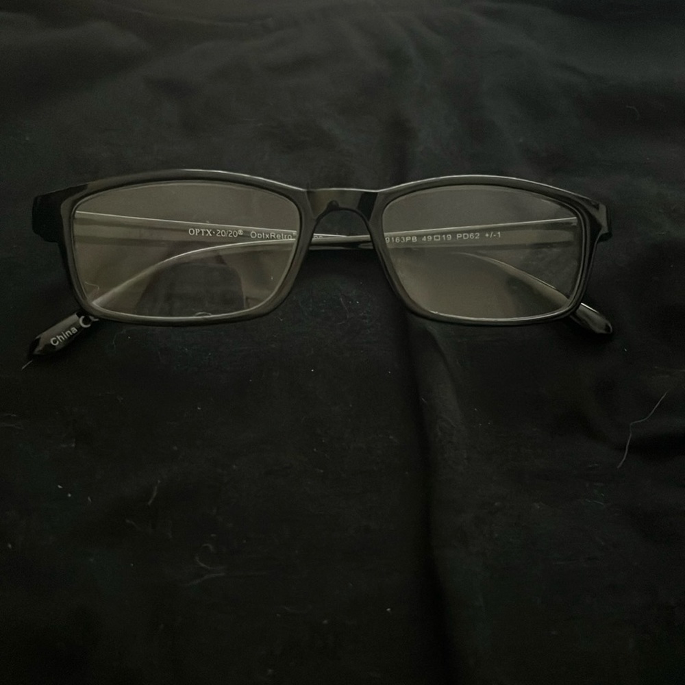 Black glasses